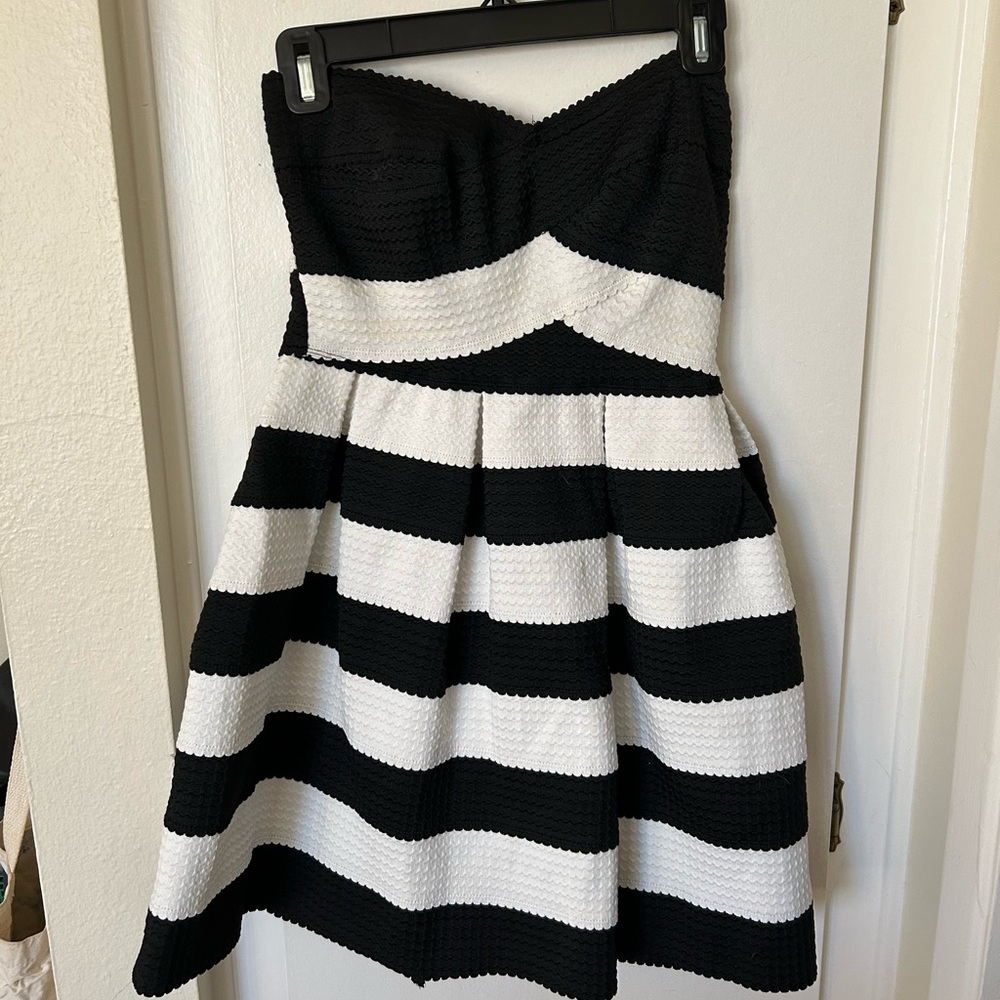 B Darlin | Black & White Dress